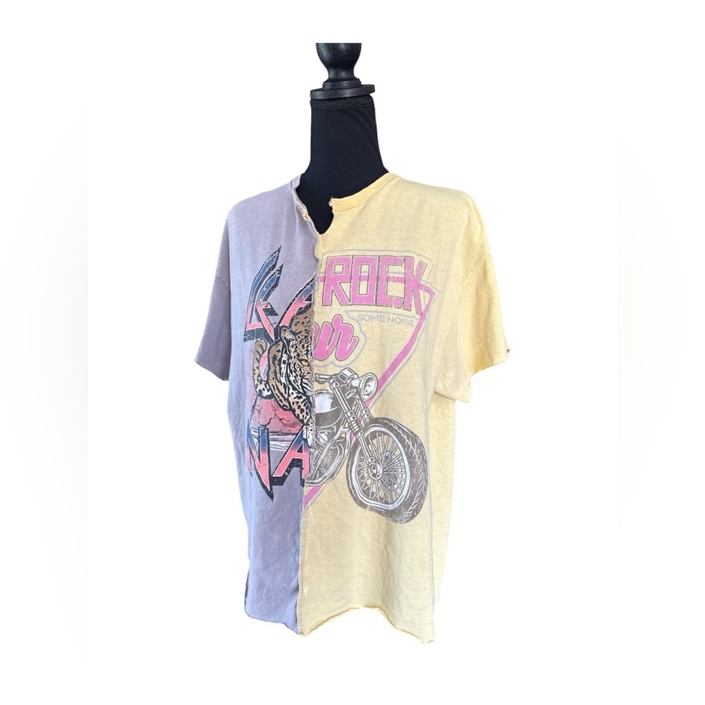 Two-Tone Graphic Rock Motorcycle Tee - Gray & Pale Yellow Size Large